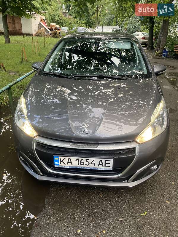 Peugeot 208 2019
