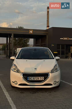 Хэтчбек Peugeot 208 2013 в Виннице