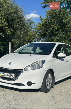 Хетчбек Peugeot 208 2013 в Нетішині