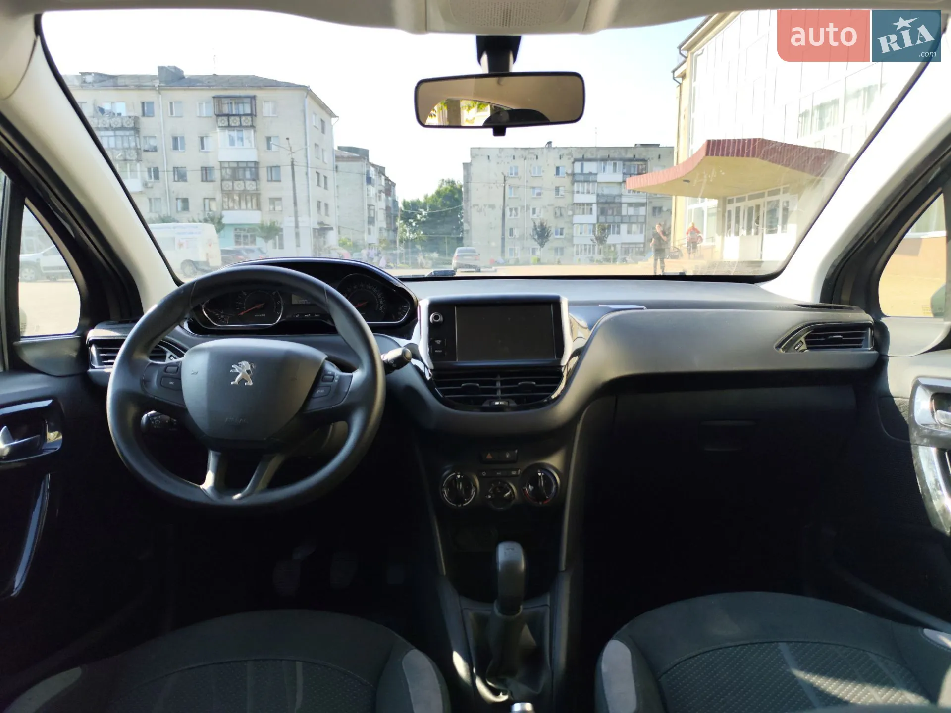 2013 Peugeot 208 - мініатюра 2