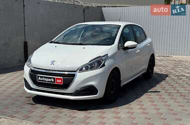 Хетчбек Peugeot 208 2017 в Запоріжжі