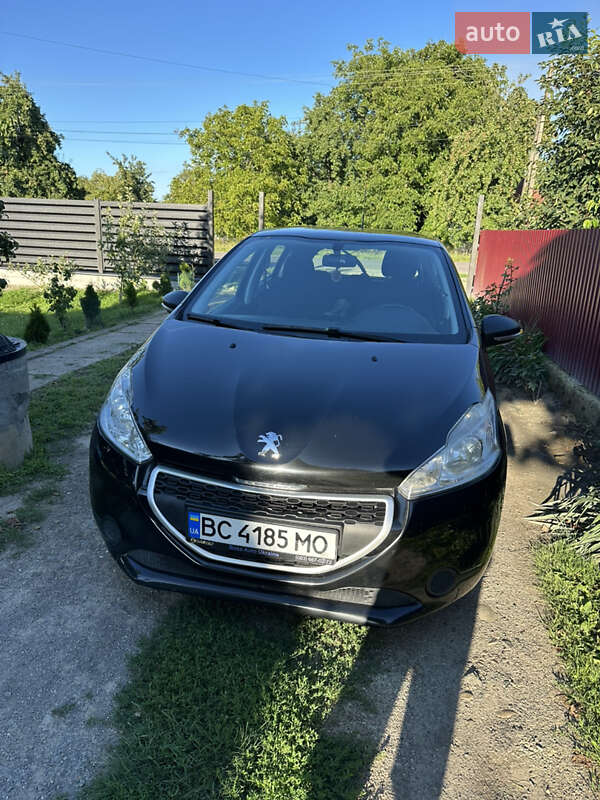 Peugeot 208 2013