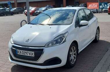 Хэтчбек Peugeot 208 2017 в Киеве