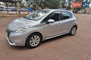 Хэтчбек Peugeot 208 2014 в Кривом Роге