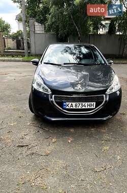 Хэтчбек Peugeot 208 2013 в Киеве