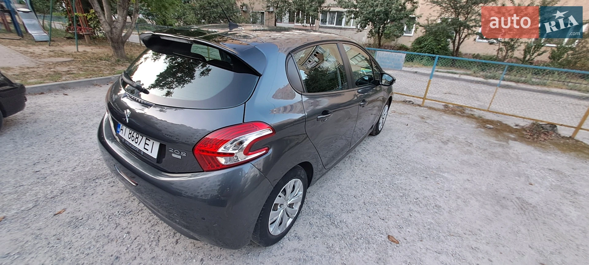 2012 Peugeot 208 - мініатюра 9