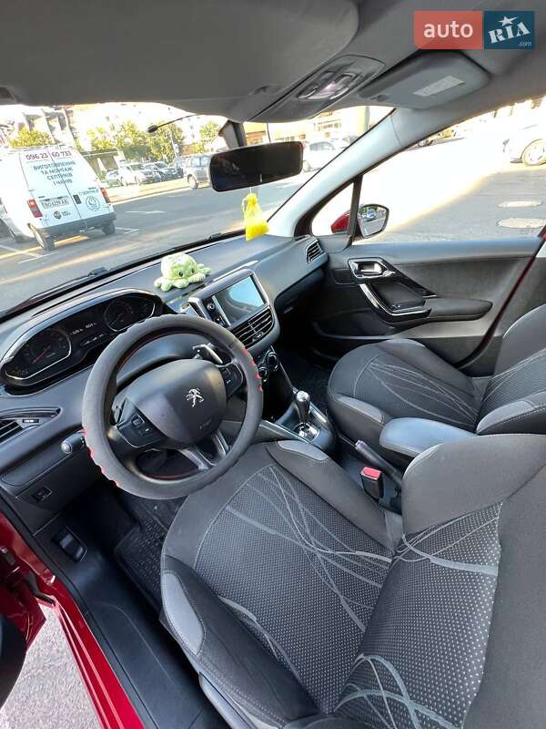 Хетчбек Peugeot 208 2013 в Івано-Франківську фото 13 Хетчбек Peugeot 208 2013 в Івано-Франківську