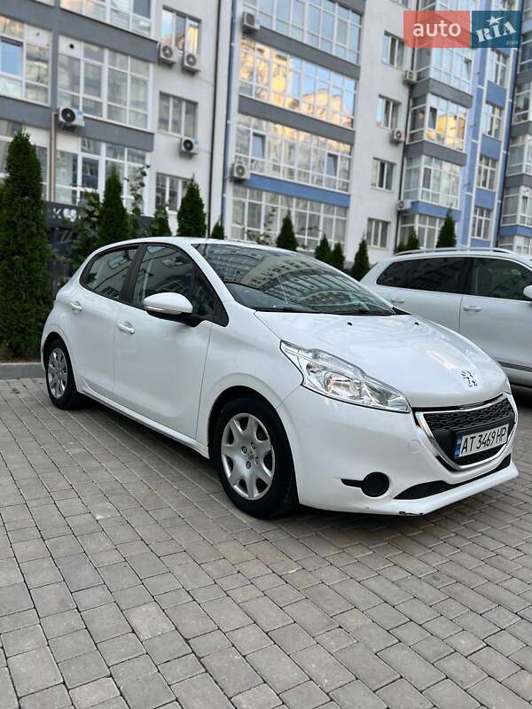 Peugeot 208 2013