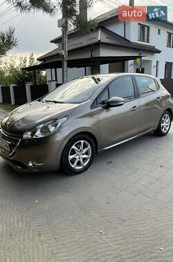 Хетчбек Peugeot 208 2012 в Львові