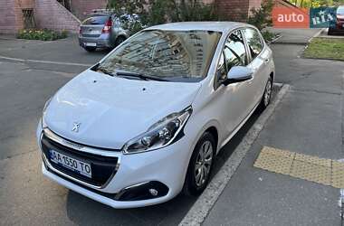Хетчбек Peugeot 208 2018 в Києві