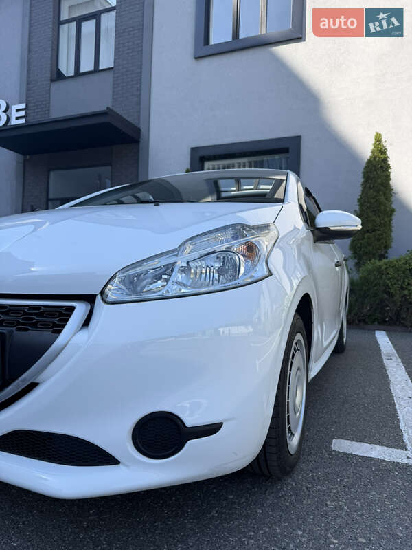 Peugeot 208 2013 Peugeot 208 2013