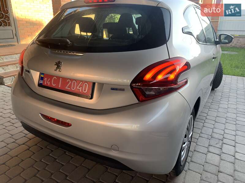 Хэтчбек Peugeot 208 2017 в Виннице