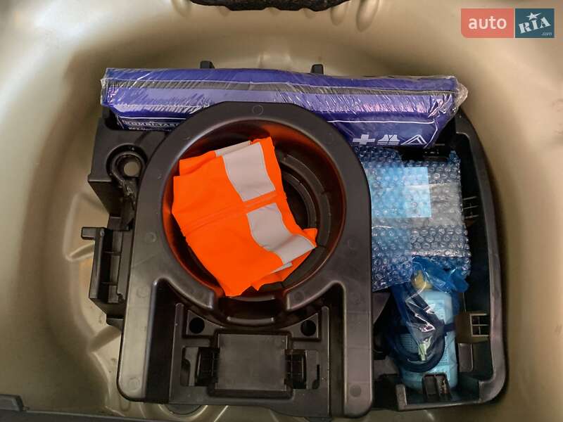 Хэтчбек Peugeot 208 2017 в Виннице