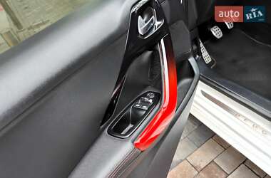 Хетчбек Peugeot 208 2013 в 