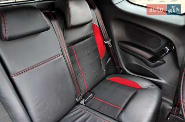 Хетчбек Peugeot 208 2013 в 