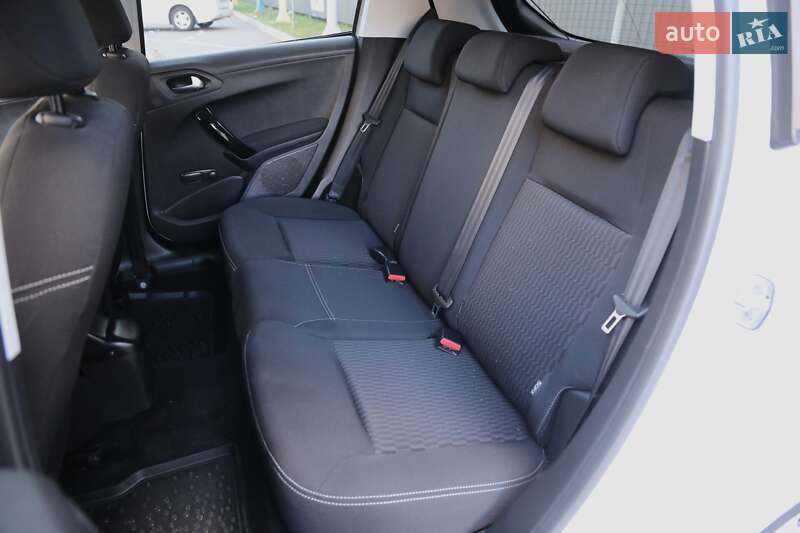 Хетчбек Peugeot 208 2019 в Києві