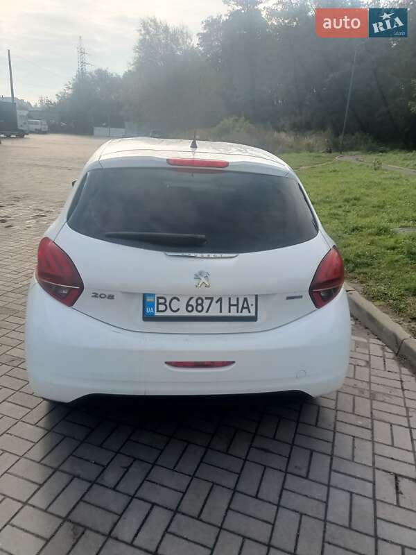 Хэтчбек Peugeot 208 2017 в Львове