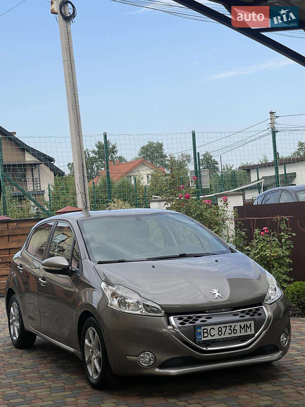 Хэтчбек Peugeot 208 2012 в Львове фото 8 Хэтчбек Peugeot 208 2012 в Львове