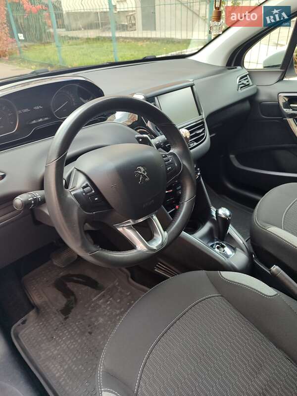 Хэтчбек Peugeot 208 2016 в Одессе фото 6 Хэтчбек Peugeot 208 2016 в Одессе
