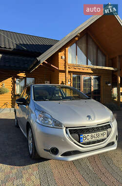 Хетчбек Peugeot 208 2013 в Львові