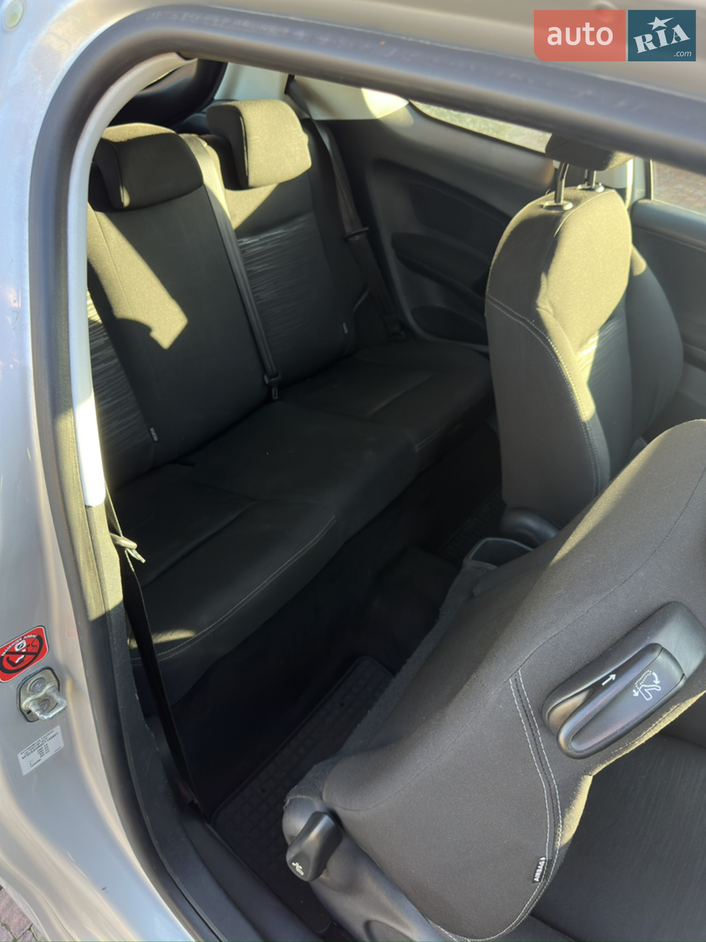 2013 Peugeot 208 - мініатюра 13