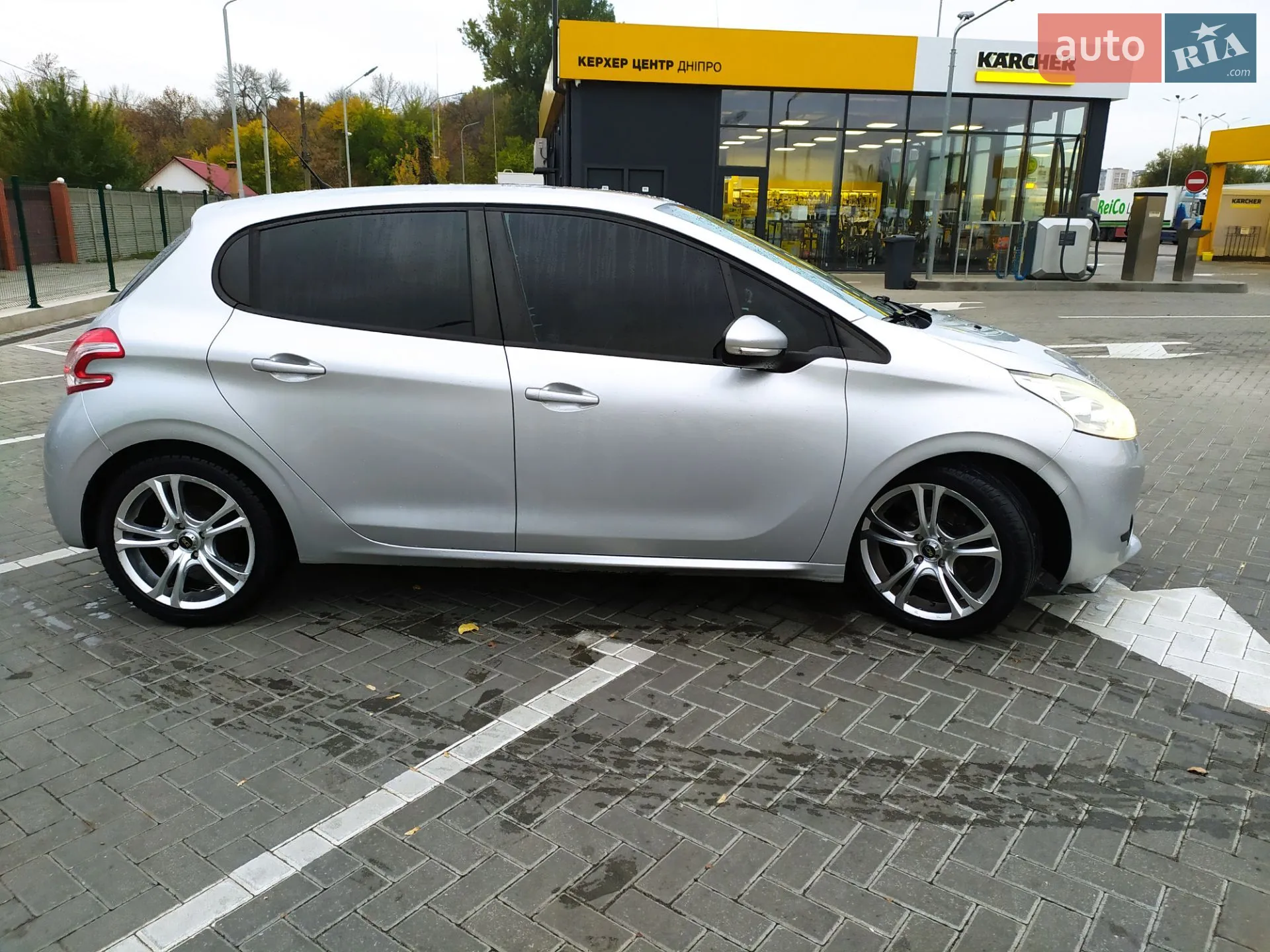 2013 Peugeot 208 - мініатюра 8