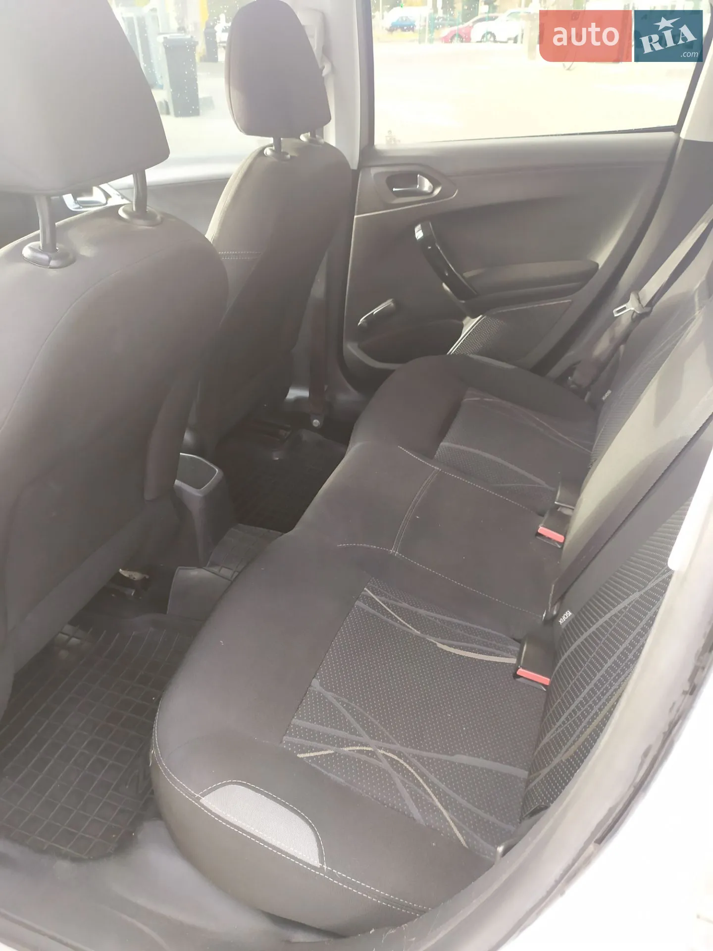 2013 Peugeot 208 - мініатюра 15