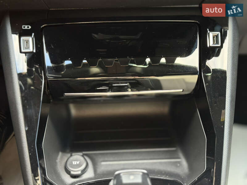 Хэтчбек Peugeot 208 2020 в Луцке фото 33 Хэтчбек Peugeot 208 2020 в Луцке