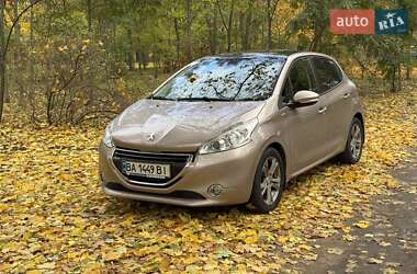 Хэтчбек Peugeot 208 2014 в Кропивницком