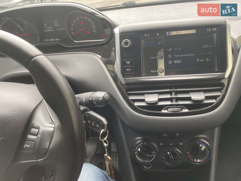 Хэтчбек Peugeot 208 2014 в Луцке фото 22 Хэтчбек Peugeot 208 2014 в Луцке
