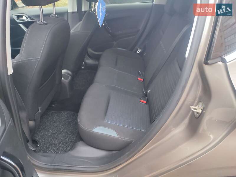 Хэтчбек Peugeot 208 2013 в Сумах фото 9 Хэтчбек Peugeot 208 2013 в Сумах