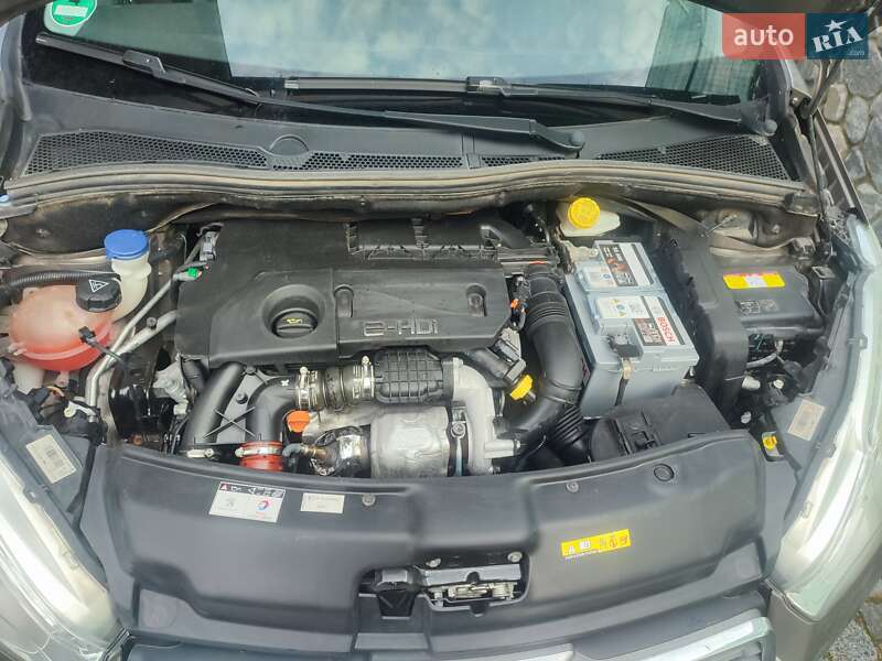 Хэтчбек Peugeot 208 2013 в Сумах фото 2 Хэтчбек Peugeot 208 2013 в Сумах