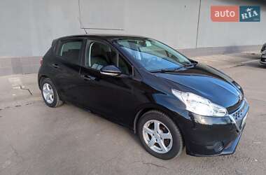 Хэтчбек Peugeot 208 2012 в Львове
