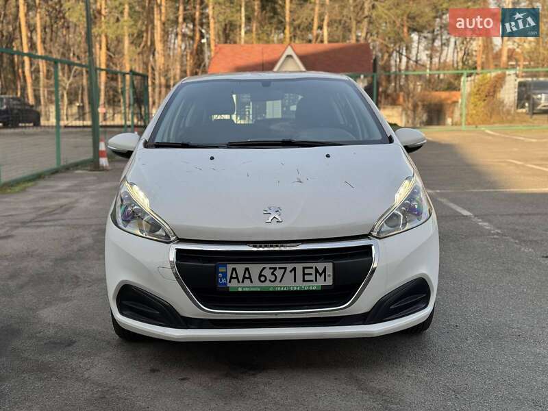 Хэтчбек Peugeot 208 2019 в Киеве фото 2 Хэтчбек Peugeot 208 2019 в Киеве