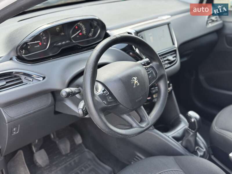 Хэтчбек Peugeot 208 2019 в Киеве фото 8 Хэтчбек Peugeot 208 2019 в Киеве