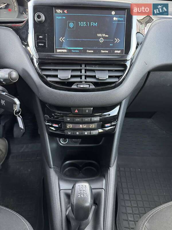 Хэтчбек Peugeot 208 2019 в Киеве фото 11 Хэтчбек Peugeot 208 2019 в Киеве