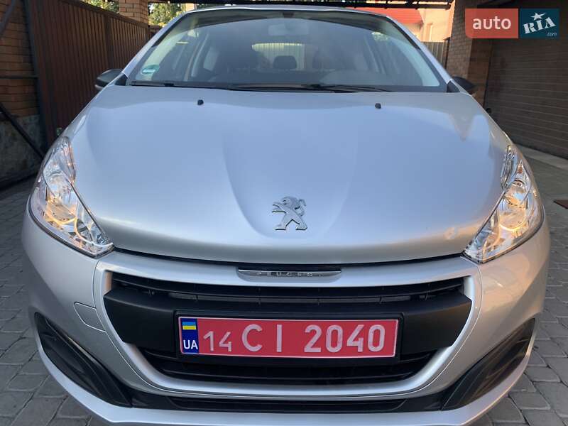 Хэтчбек Peugeot 208 2017 в Виннице