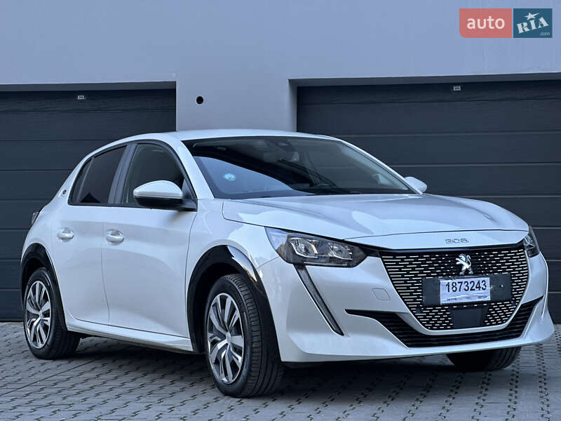 Peugeot 208 2020