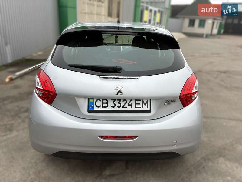 Хэтчбек Peugeot 208 2013 в Чернигове фото 2 Хэтчбек Peugeot 208 2013 в Чернигове