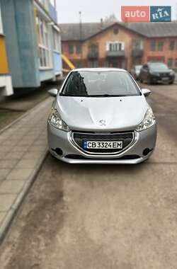 Хетчбек Peugeot 208 2013 в Чернігові