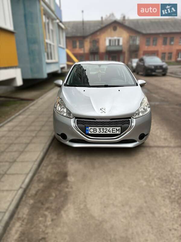 Хэтчбек Peugeot 208 2013 в Чернигове фото 7 Хэтчбек Peugeot 208 2013 в Чернигове