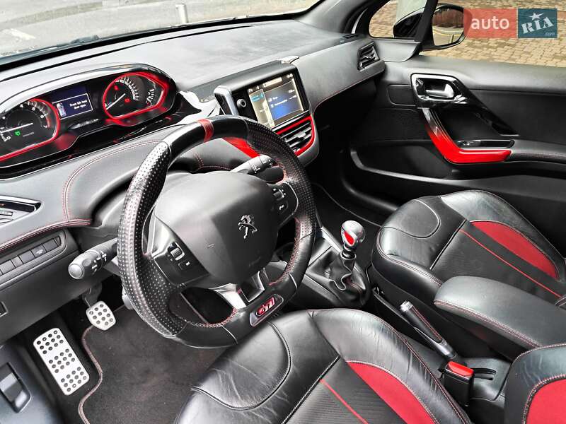 Хэтчбек Peugeot 208 2013 в Киеве фото 37 Хэтчбек Peugeot 208 2013 в Киеве