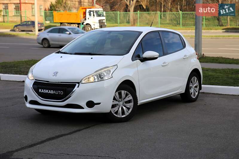 Peugeot 208 2013