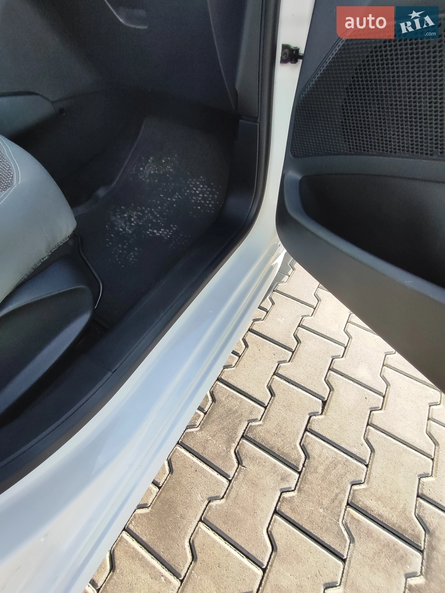 2013 Peugeot 208 - мініатюра 13