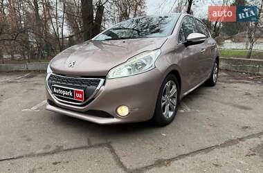 Хетчбек Peugeot 208 2013 в Києві