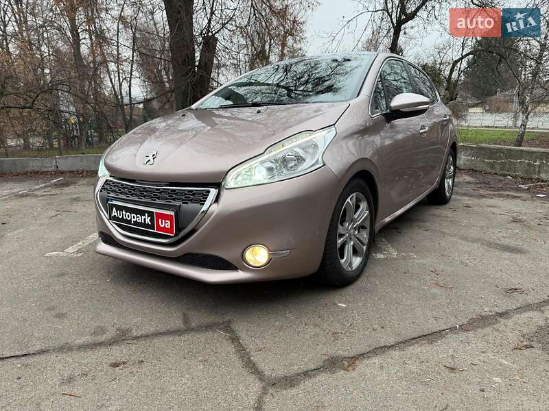 Peugeot 208 2013 Peugeot 208 2013