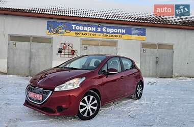 Хэтчбек Peugeot 208 2012 в Ивано-Франковске