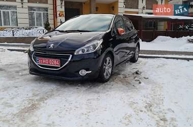 Хетчбек Peugeot 208 2014 в Львові