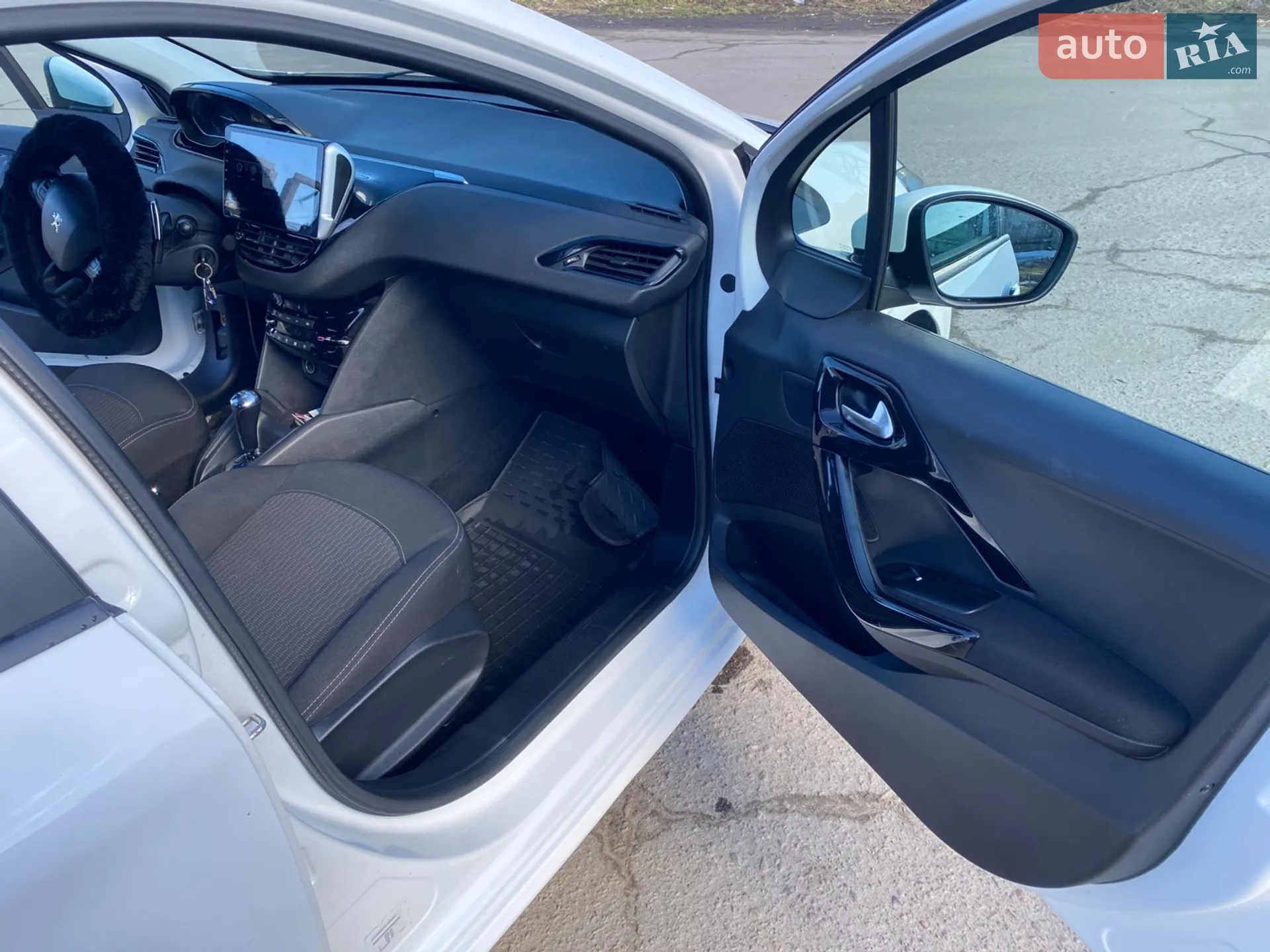 2017 Peugeot 208 - мініатюра 15