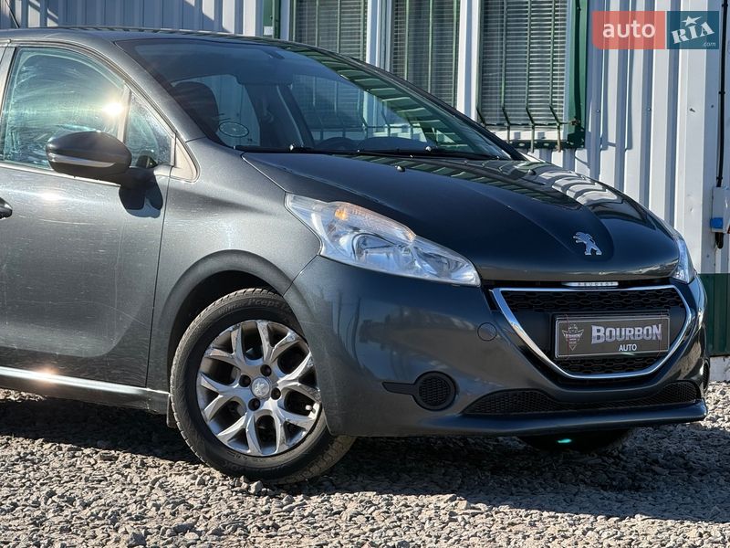 Хэтчбек Peugeot 208 2012 в Виннице